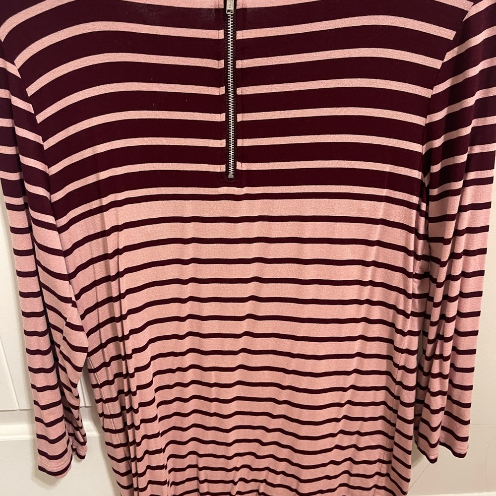 Jessica Simpson Nursing shirt. Worn just a couple of times